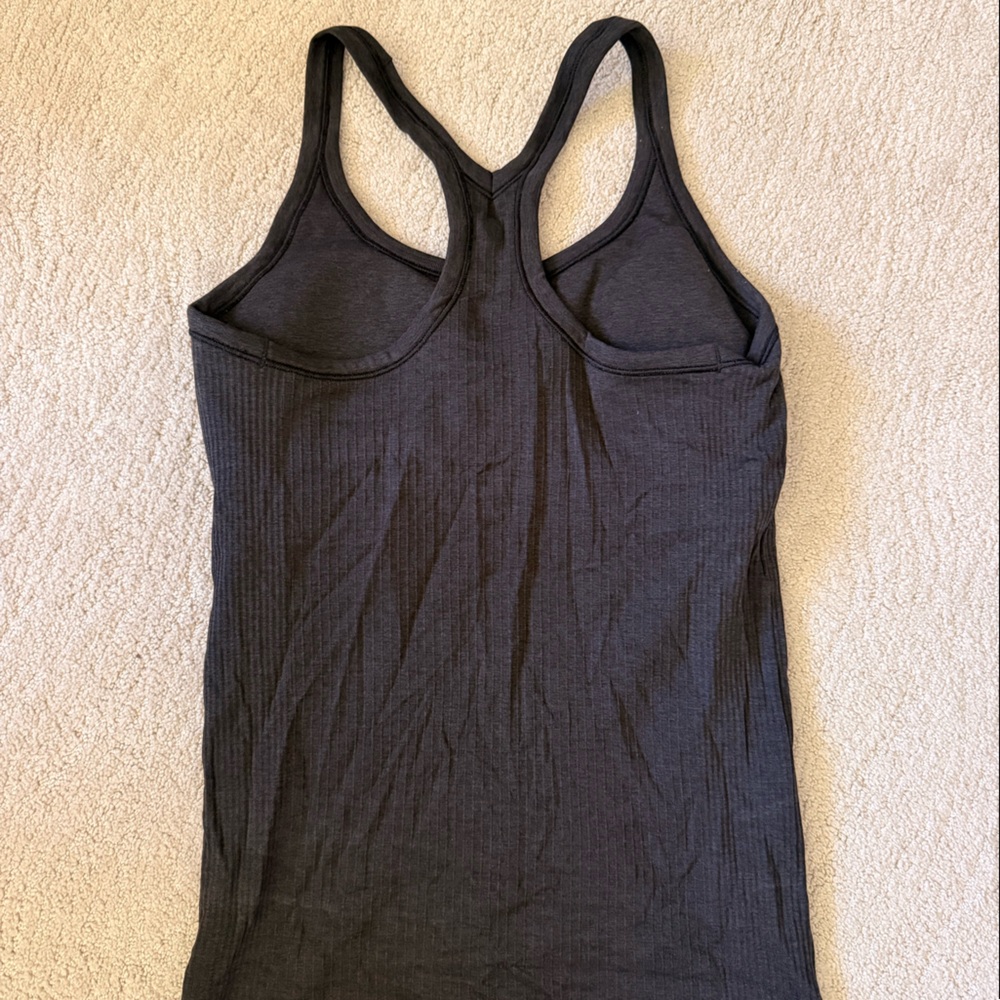 Lululemon workout tank